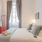 Filanda - Lakefront In By Rent Apartman