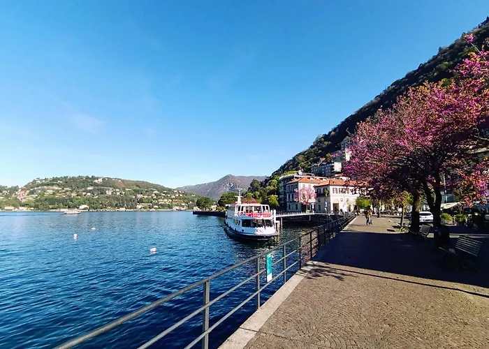 Filanda - Lakefront In By Rent * コモ